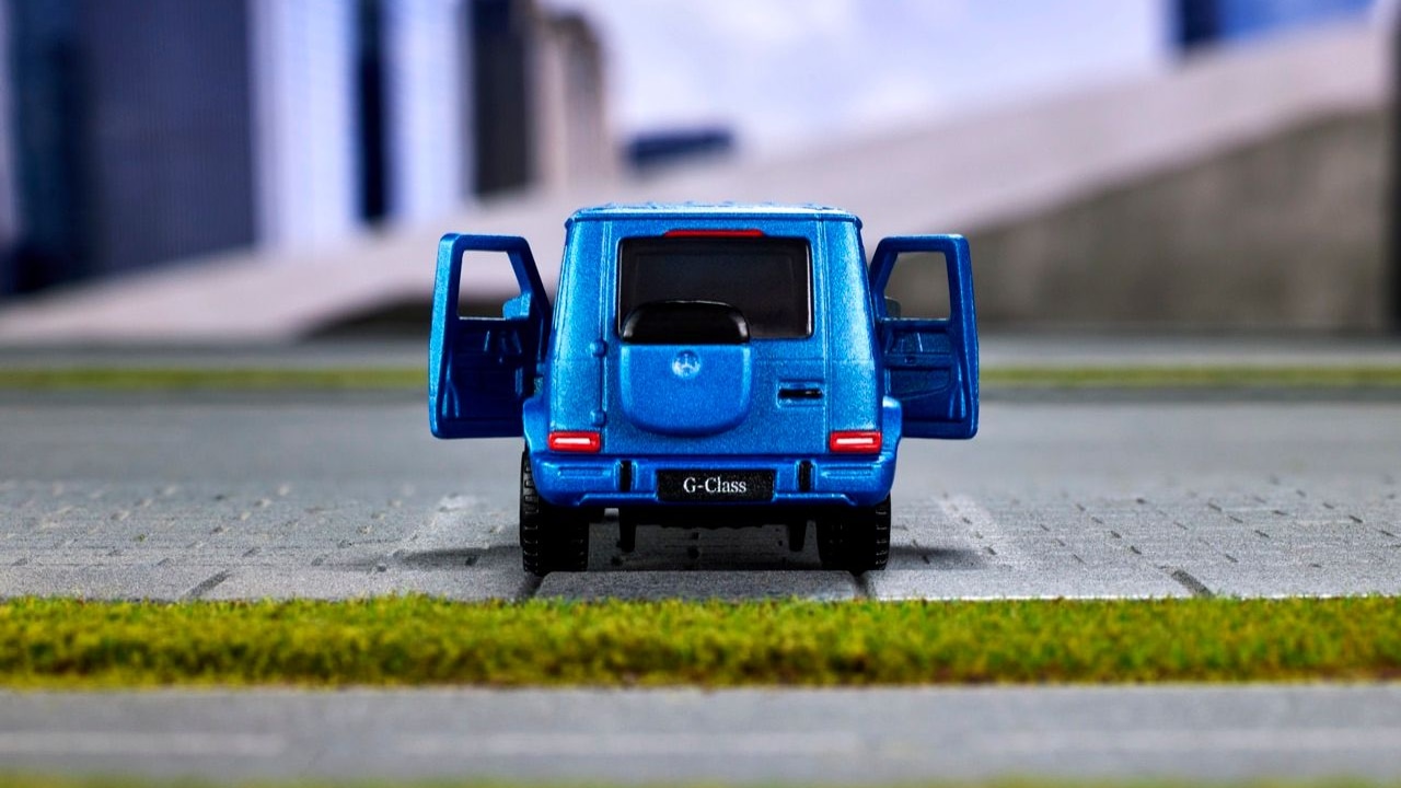 Matchbox Mercedes-Benz G 580 with EQ Technology premium die-cast