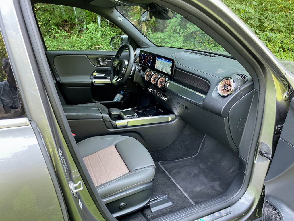 2022 Mercedes-Benz EQB