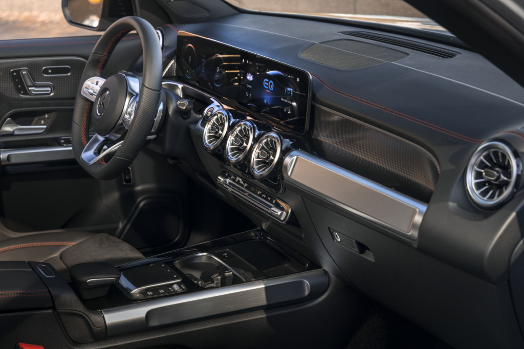 2022 Mercedes-Benz EQB 300