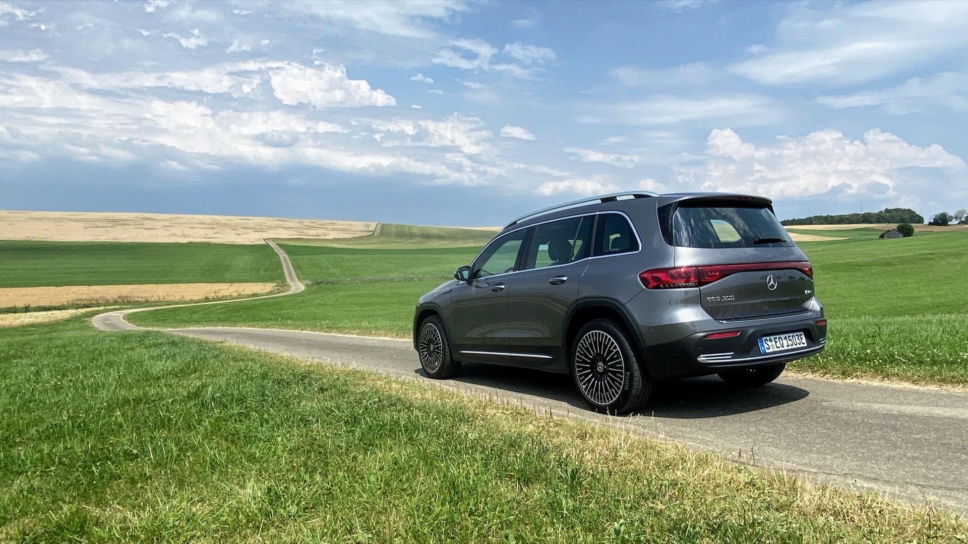 2022 Mercedes-Benz EQB