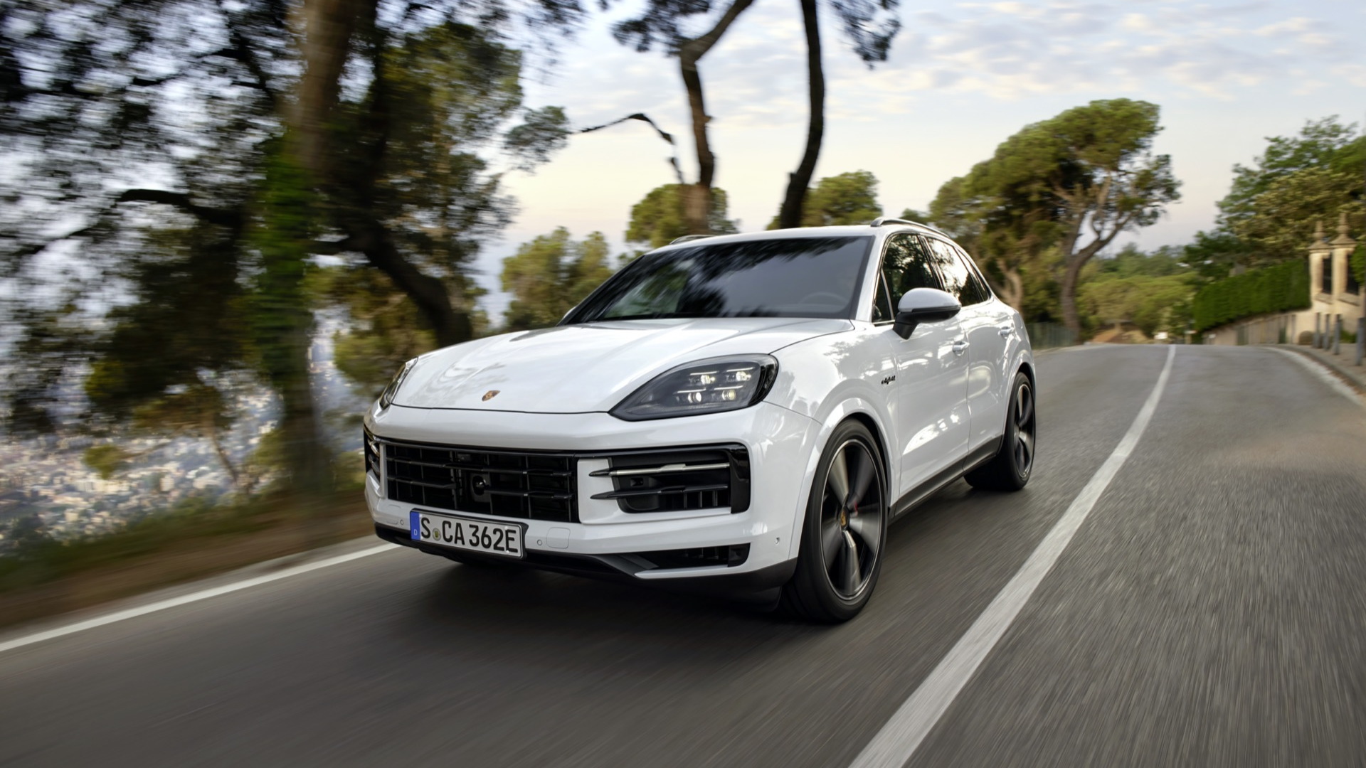 2024 Porsche Cayenne S E-Hybrid 