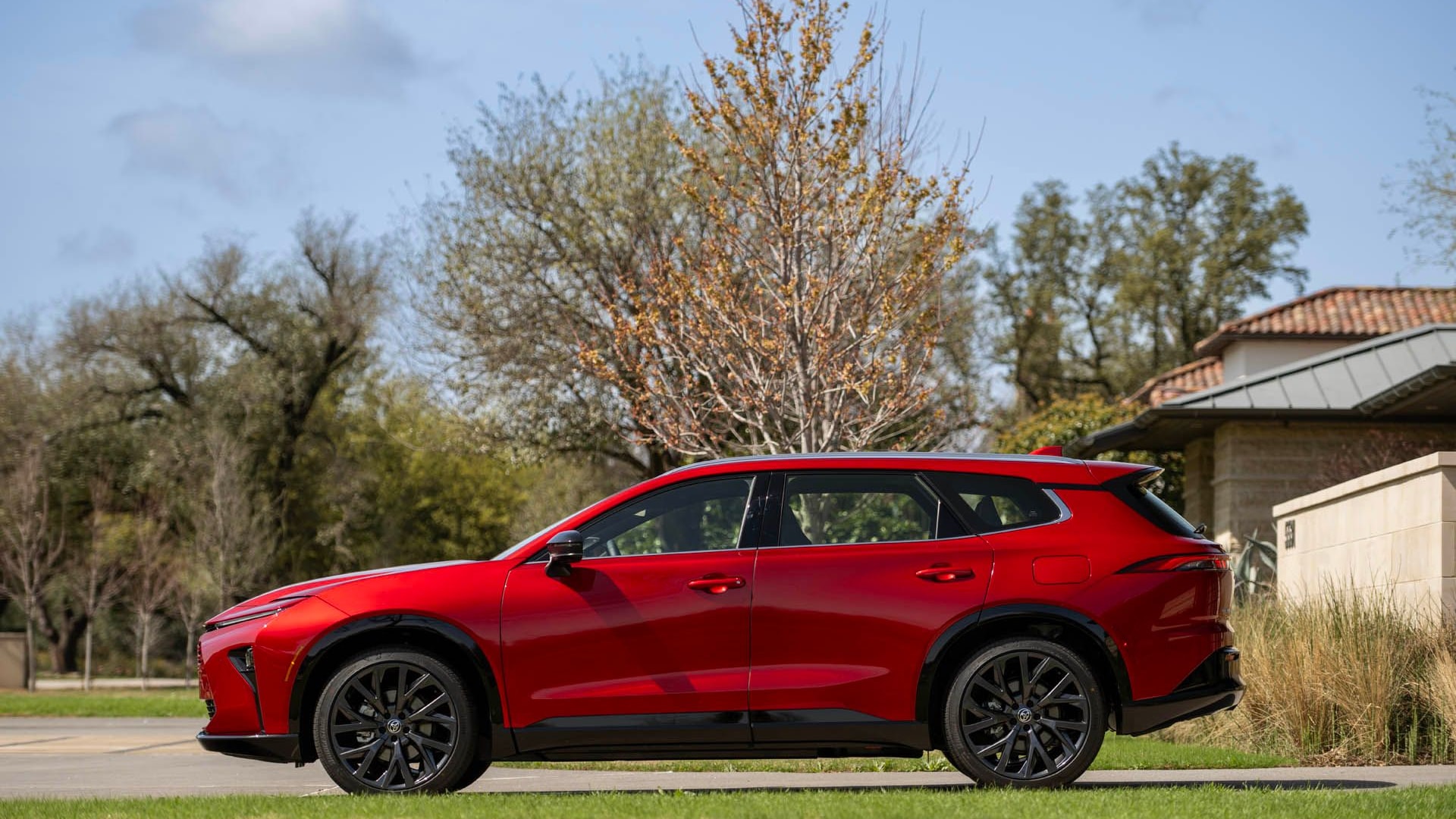 2025 Toyota Crown Signia