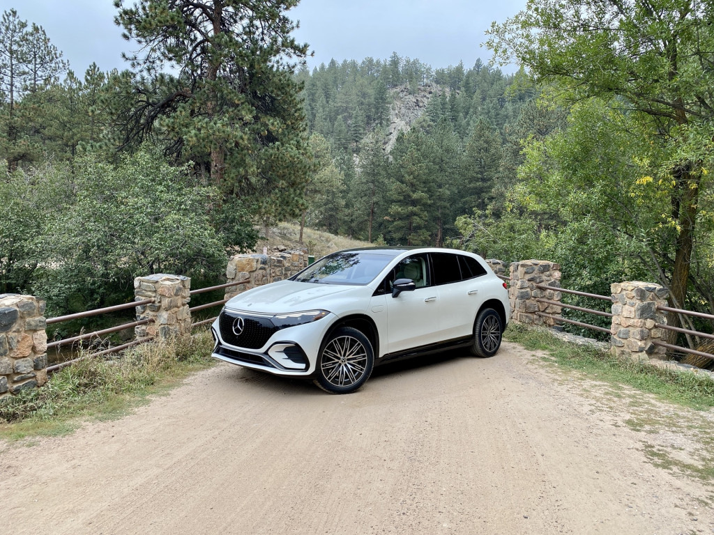 2023 Mercedes-Benz EQS SUV